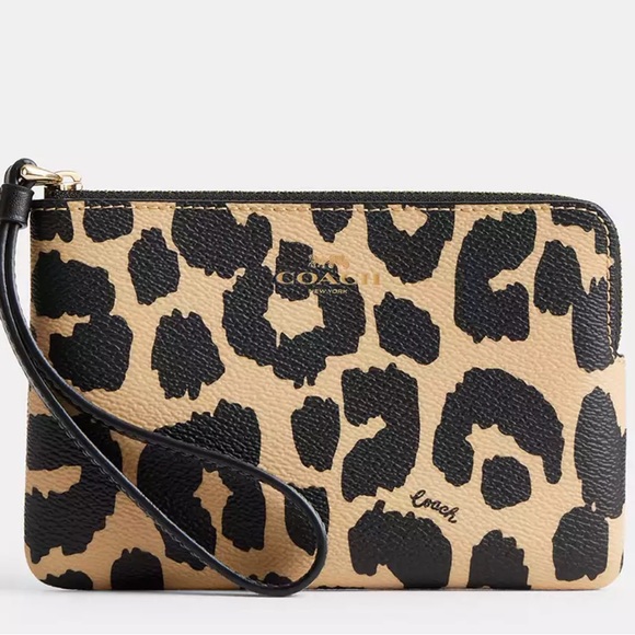 Coach Corner Zip Wristlet With Leopard Print - Picture 1 of 3